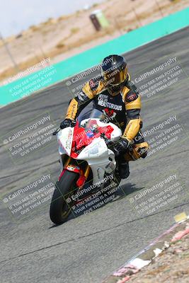 media/Oct-15-2022-TrackXperience (Sat) [[8f70b8b0be]]/Group 2/session 4 turn 1/